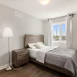 Apartment Beautifully Furnished 3-bedroom Ottawa