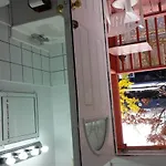 A Voyageur\'S Guest House