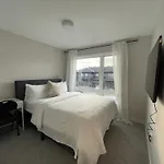 Beautiful Room In Ottawa With Private Bathroom