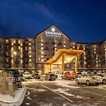 Sandman Signature Ottawa Airport Hotel