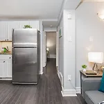 Stylish Getaway For 5 * Ottawa