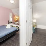 Stylish Getaway For 5 Apartment Ottawa