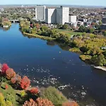 Ottawa University Center Near Train Station & Parliament