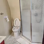 Guest house Center Near Train Station & Parliament *