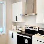 Spacious Family In Barrhaven Villa *