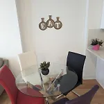 Modern In Downtown Apartment Ottawa