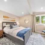 Apartment Midterm Furnished In Ottawa