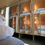 Saintlo Ottawa Jail Hostel