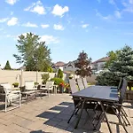 Villa Maple Heights - Stunning In West Ottawa