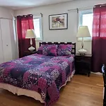In Area Guest house Ottawa
