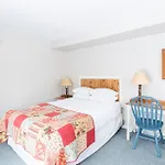 Strathmere Country Retreat Country house Ottawa