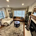 Large 4bd In Orleans With Pool Holiday home *