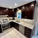 Large 4bd In Orleans With Pool Holiday home