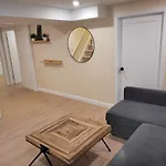 Modern 2 Bedroom Unit - River Walk