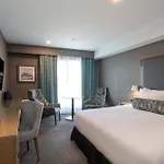 Sandman Signature Ottawa Airport Hotel