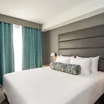 Sandman Signature Ottawa Airport Hotel