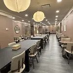 The Arlo, BW Signature Collection