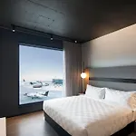 Alt Hotel Ottawa Airport