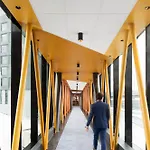 Alt Airport *