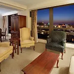 Holiday Inn & Suites Ottawa-Downtown