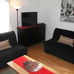 Adib Apartments - 2077 Walkley Rd, Unit B2