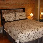 Avalon Bed And Breakfast
