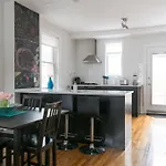 Lm Stays Sims Avenue Guest House
