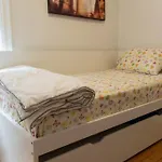 Lm Stays Sims Avenue Guest House