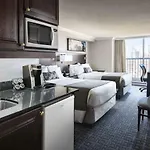 Best Western Plus Ottawa Downtown Suites