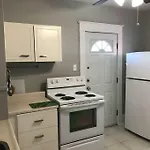 Bright Clean Private In The Heart Of Downtown! Parking Wi-fi Smart Tv Included *