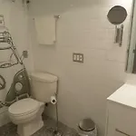 Apartment Fantastic And Modern Downtown 1-bed Basement Apt., Parking Wi-fi And Netflix Included Ottawa