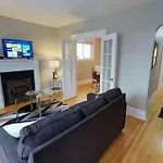 Bright Clean Private In The Heart Of Downtown! Parking Wi-fi Smart Tv Included Ottawa