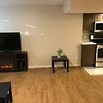 Self Check-in Spacious With Full Kitchen Apartment