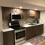 Self Check-in Spacious With Full Kitchen Apartment *
