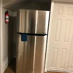 Self Check-in Spacious With Full Kitchen Ottawa