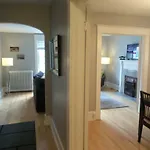 Beautiful, Clean, Quiet 2 Br-In Downtown Ottawa. Parking, Wifi And Netflix Included