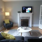 Beautiful, Clean, Quiet 2 Br-In Downtown Ottawa. Parking, Wifi And Netflix Included
