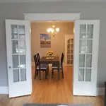Beautiful, Clean, Quiet 2 Br-in Downtown Ottawa. Parking, Wifi And Netflix Included * Ottawa