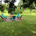 Pine Trees View Bungalow
