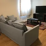 Apartment Self Check-in Spacious With Full Kitchen