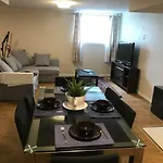 Self Check-in Spacious With Full Kitchen *