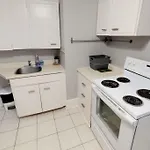 Apartment Bright Clean Private In The Heart Of Downtown! Parking Wi-fi Smart Tv Included *
