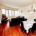 Pelicanstay Near Rideau Canal