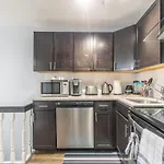 Bright And Stylish 1Br - Rooftop Deck - Downtown