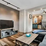 Modern / Renovated 1Br Near Downtown Ottawa!