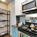 Modern / Renovated 1Br Near Downtown Ottawa!