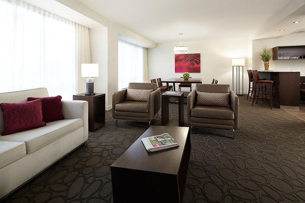 Hotel Delta By Marriott Centre Ottawa