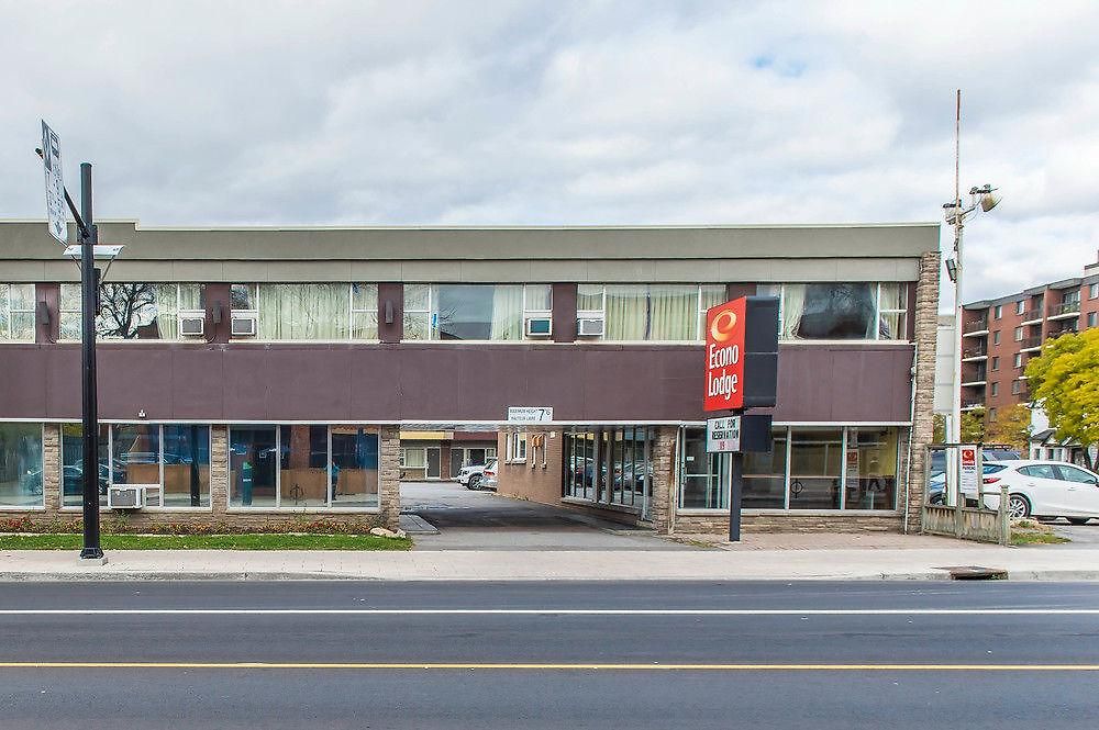 Econo Downtown * Ottawa