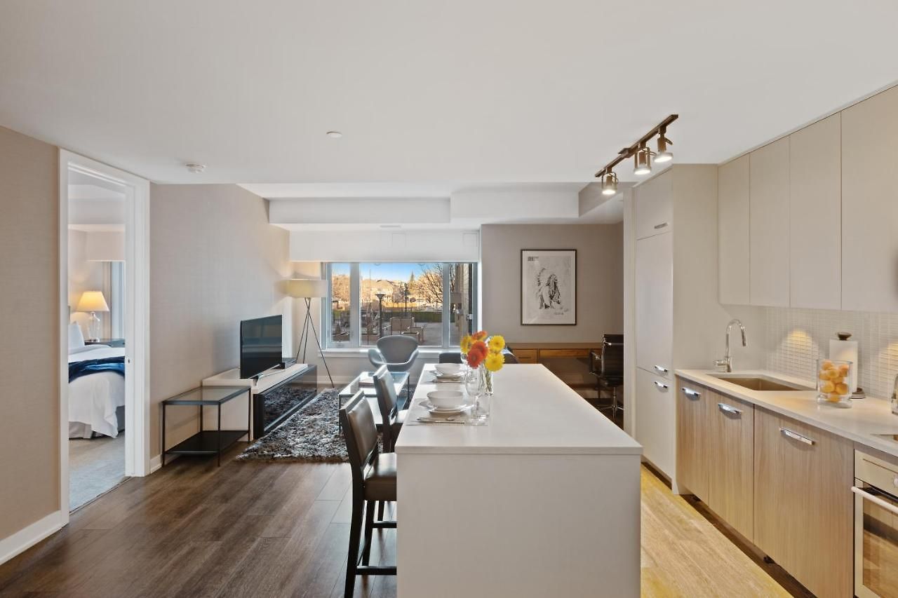 Soho Residences Champagne Aparthotel