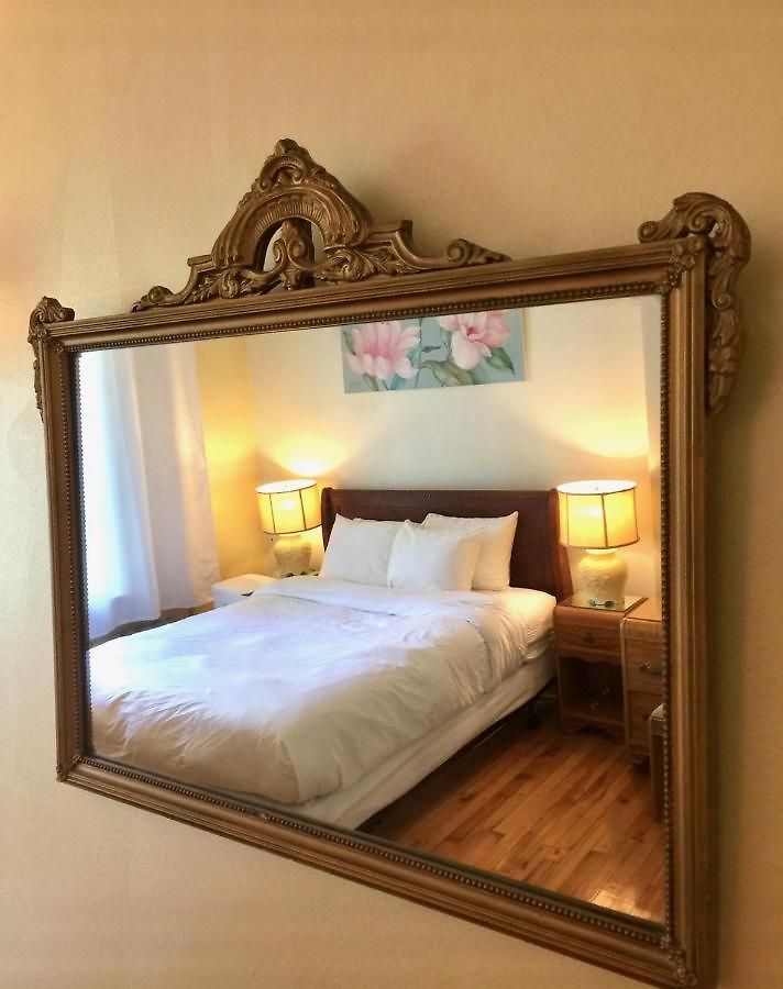 Gold Door Bed & Breakfast